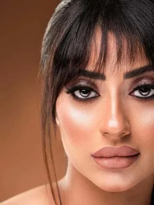 فاطمة كازروني