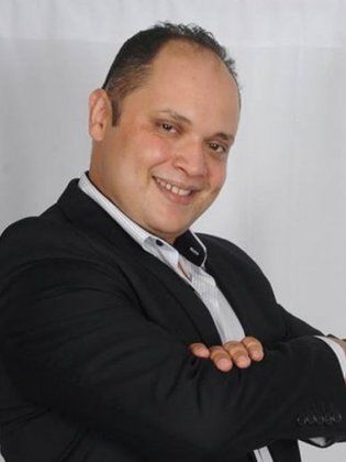 عادل أبا تراب