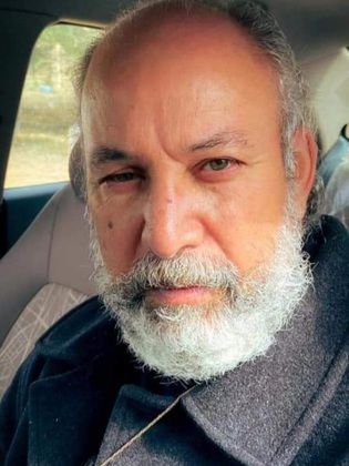 صلاح الأحمر