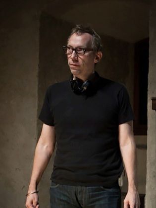 سيمون مكويد