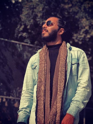سيف معتز