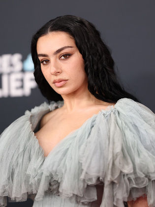 تشارلي إكس سي إكس